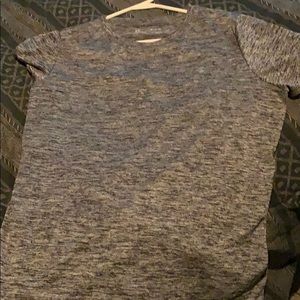 Under Armour T-shirt